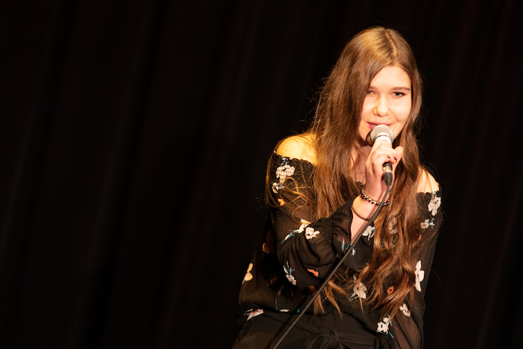 Animatrice de spectacle élève de L'école d'acteur de Québec